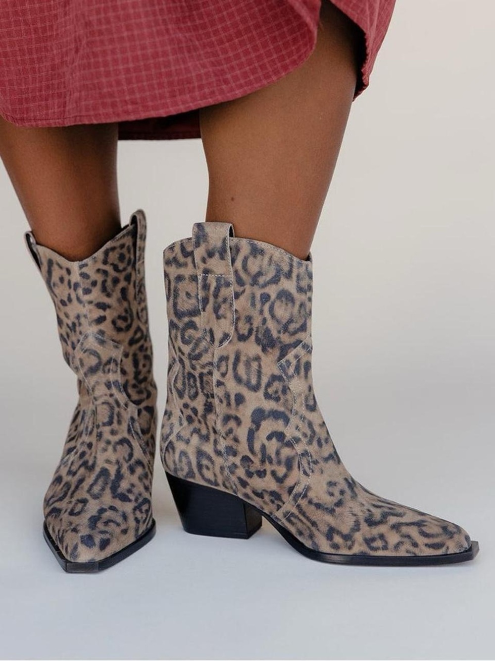 FREE PEOPLE FP Collection Cat Nap Cowboy Boots- Leopard Print Suede
Size: 10